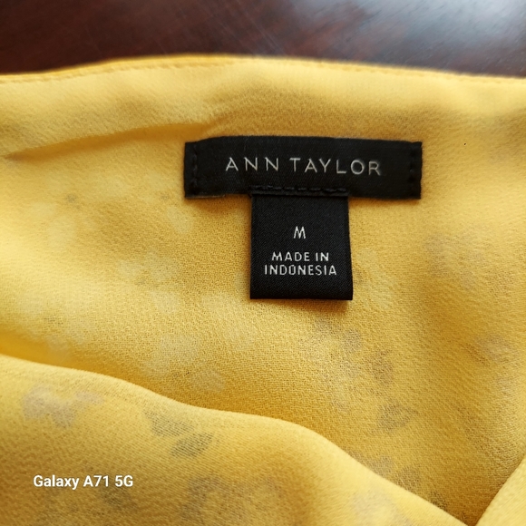 Ann Taylor Sunflower Yellow  Print Camisole Blouse Top Sz M - Picture 10 of 15